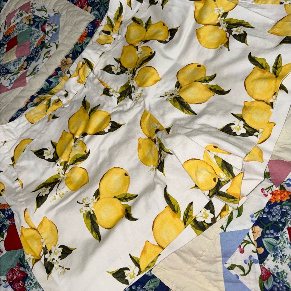 Lane Bryant Lemon Print Women's Shorts - Picture 4 of 14